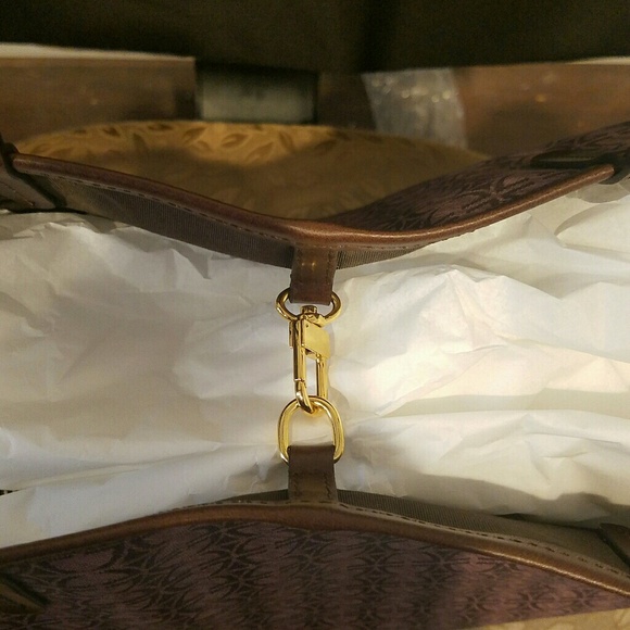 LeVian Repeating Logo Chocolate Brown Tote Large - Picture 5 of 7